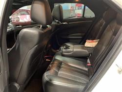 کرایسلەر 300